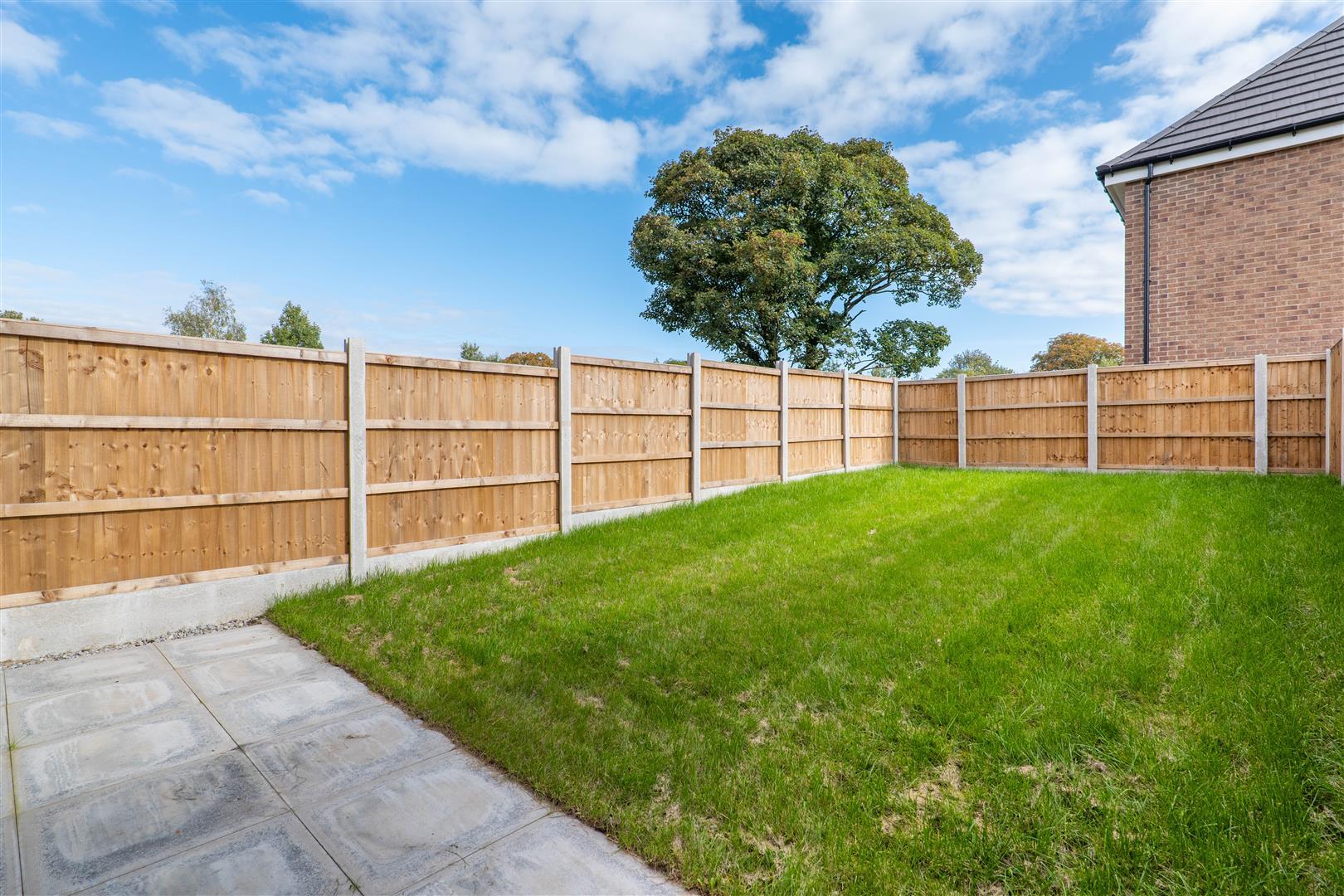 3 bed property in Lily Avenue, Chorley